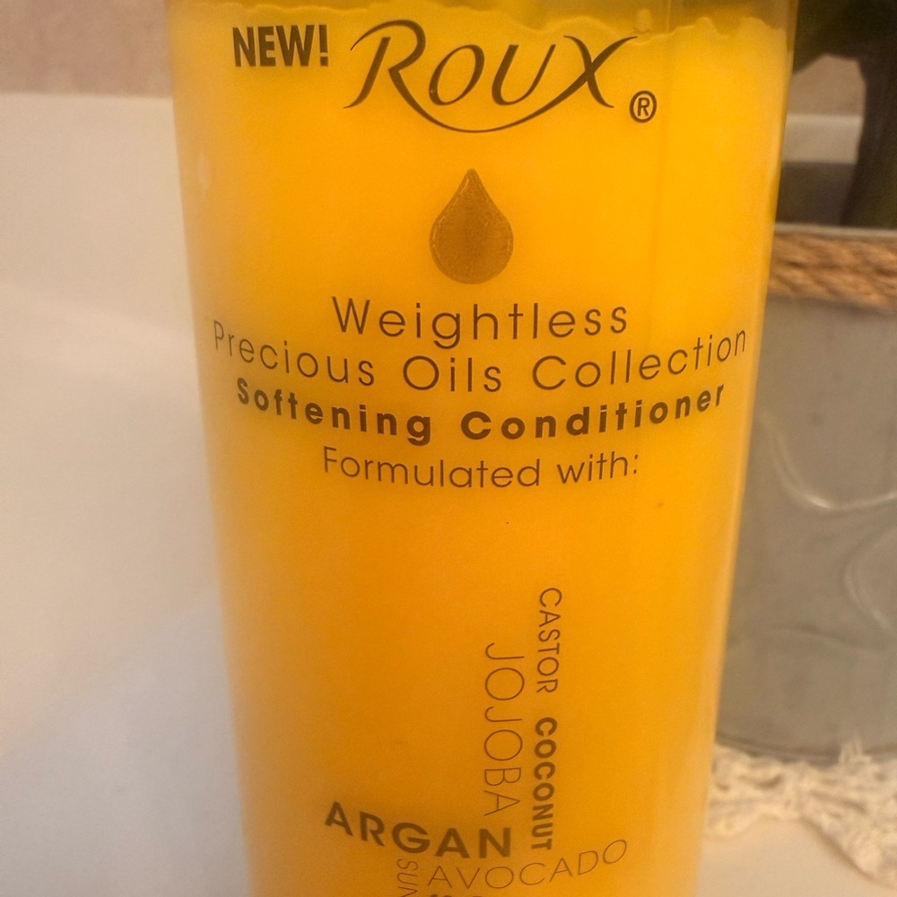 Roux Weightless Softening Conditioner - Picture 3 of 3